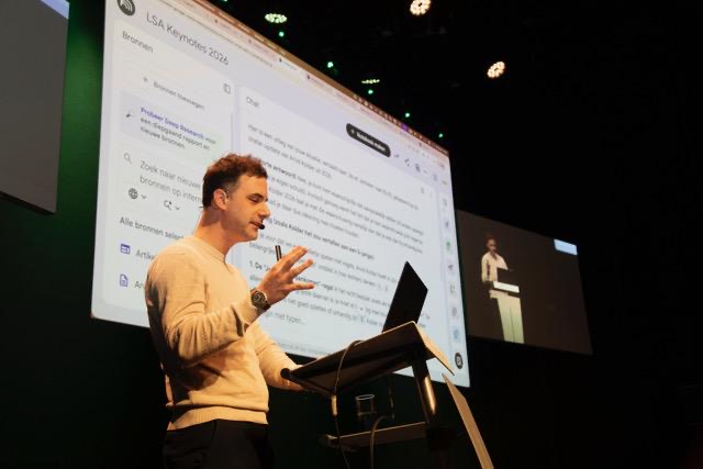 Jean-Luc Laval op het podium bij LSA Keynotes
